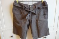 KURZE HOSE GR.42 ** IN BRAUN ** SEHR GUT ERHALTEN ** Niedersachsen - Dannenberg (Elbe) Vorschau