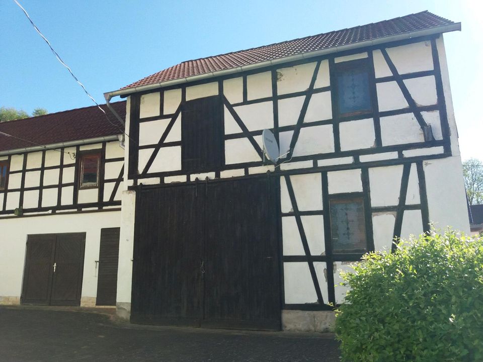 Wohnhaus mit Nebengelass in Stadtroda