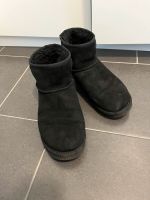 Ugg Boots schwarz 39 Niedersachsen - Löningen Vorschau