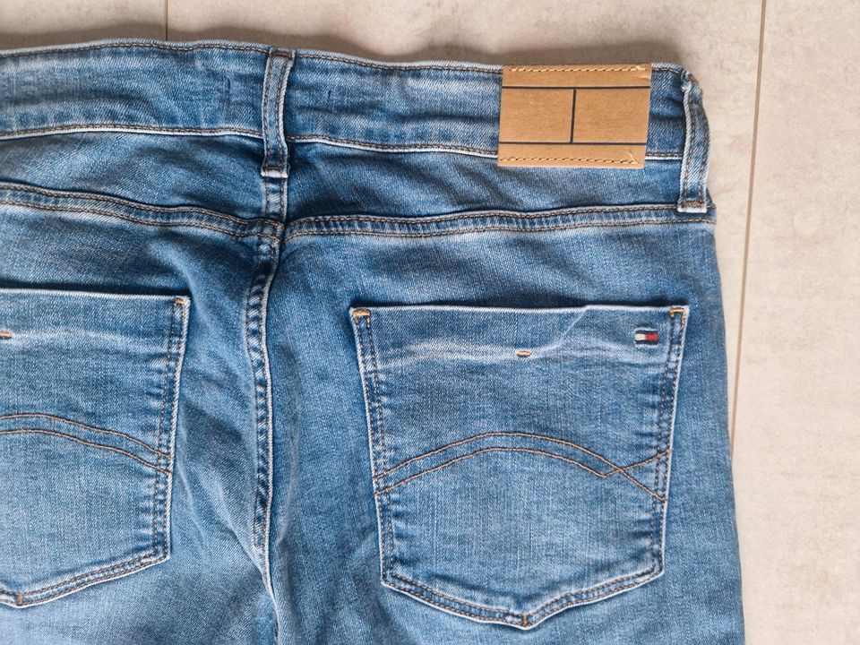 Tommy Hilfiger Jeans Scanton Slim Gr. 176 (16) in Borna