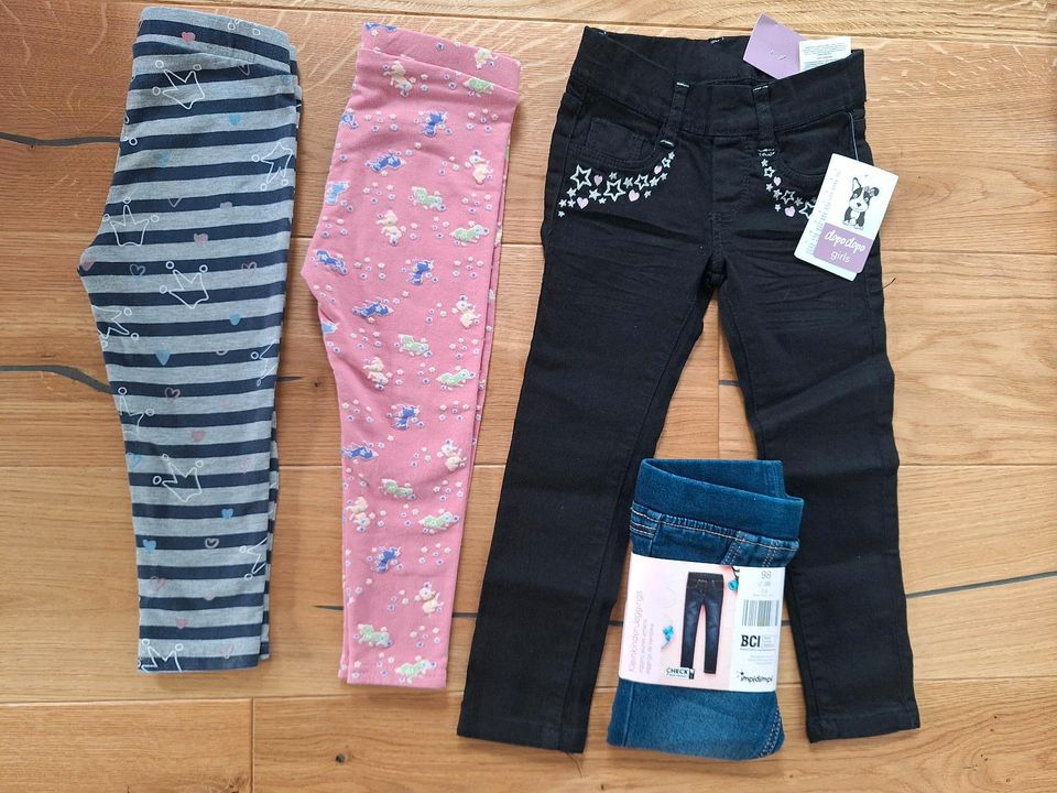 Hosenpaket: 2 x Jeggins NEU + 2 x Thermoleggins Gr.98 in Sandberg