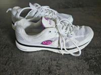 Dockers Damen Sneakers, Turnschuhe, Laufschuhe Gr. 38 Bayern - Buttenwiesen Vorschau