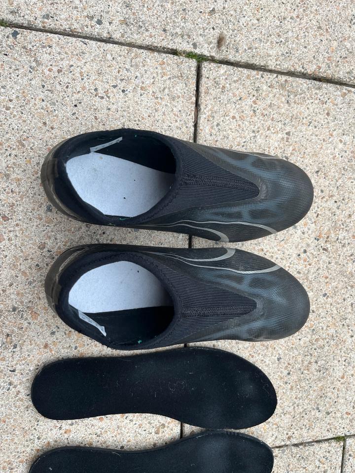 Fußballschuhe Sneaker Kinder, Nike, Puma,Gr. 35, 38 37,37,5 in Moers
