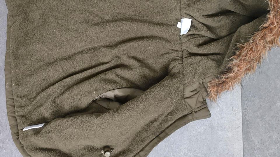 Schöne Babyjacke oliv gefüttert Gr 74 in Rheine