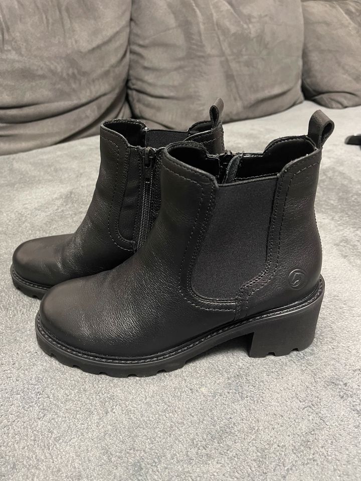 REMONTE Chelsea Boots in Schwarz in Meschede