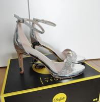 Buffalo Sandalen Sandaletten High Heels Silber Gr.39 NEU Nordrhein-Westfalen - Bergheim Vorschau