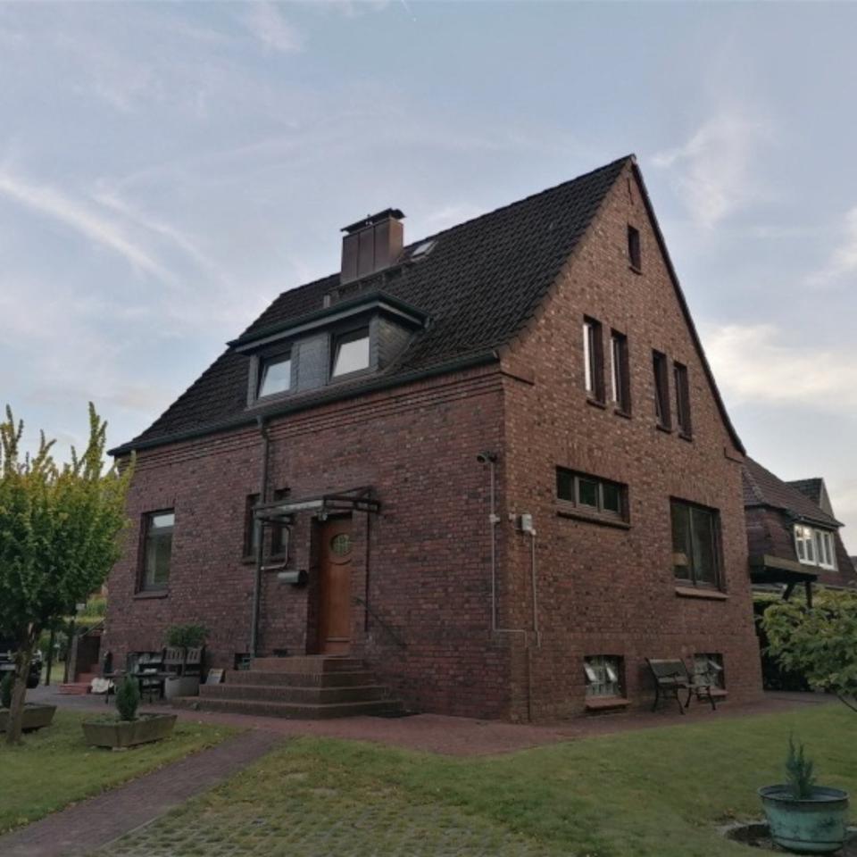 Reserviert • Gelöscht • 
                    Einfamilienhaus i...