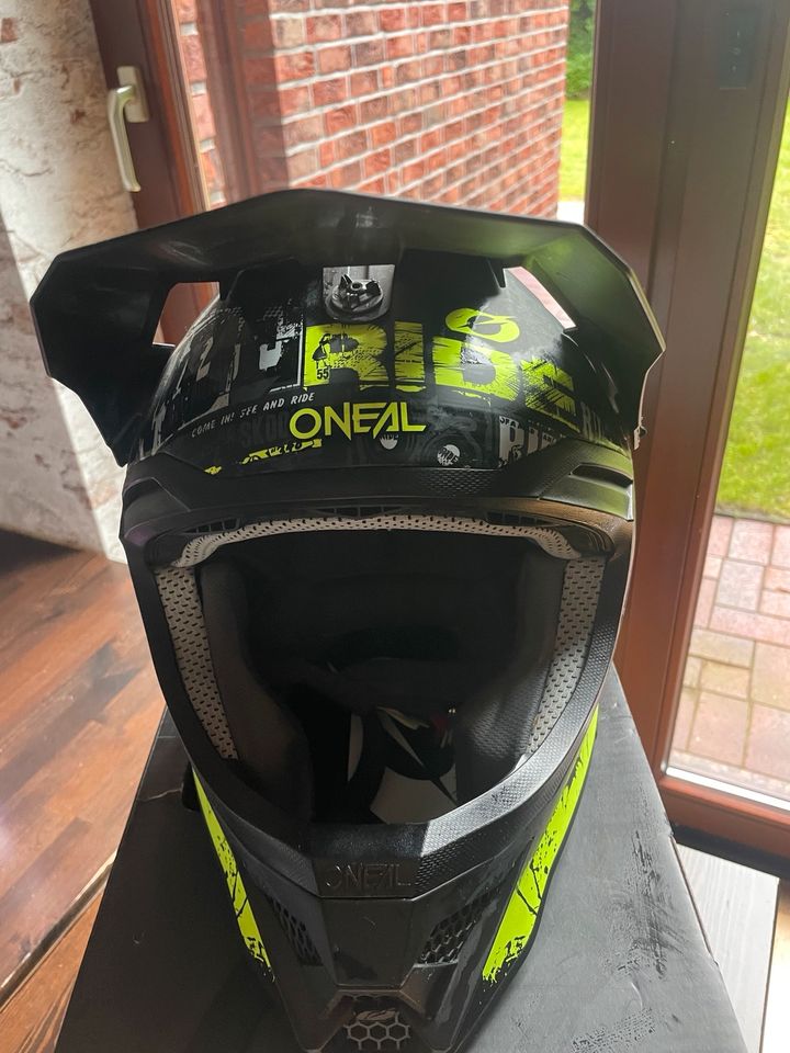 Motorrad Helm - Oneal - kaum genutzt - mit Original Verpackung in Vechta