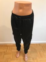 Schwarze Jogger mit Taschen ❤️Gr.36 ❤️ Düsseldorf - Rath Vorschau