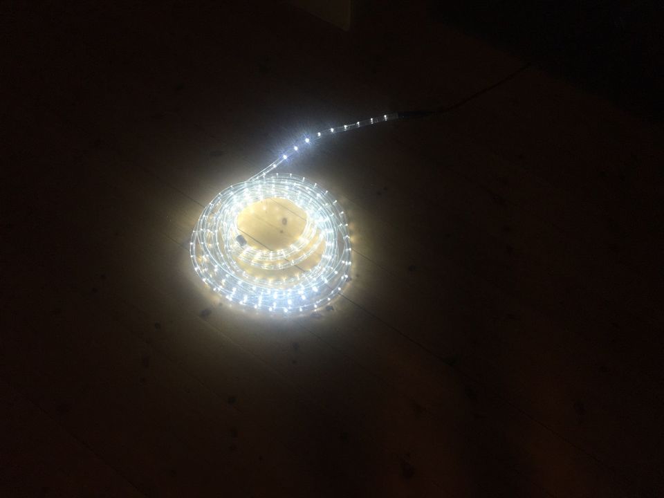 LED Lichterkette, 9m, für drinnen und draußen in Hamburg