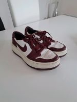 Tolle Sneaker, nike Jordan low, Damen, Gr.40, weiss bordeaux Baden-Württemberg - Gottmadingen Vorschau