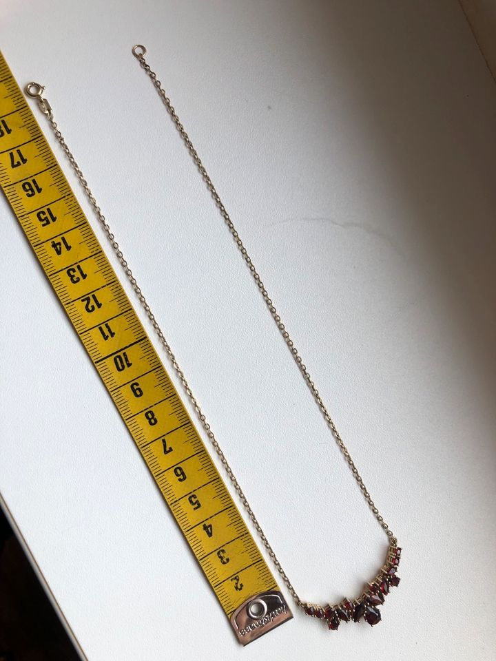 Collier 333 Gold Granat 8k Kette Tracht vintage in München