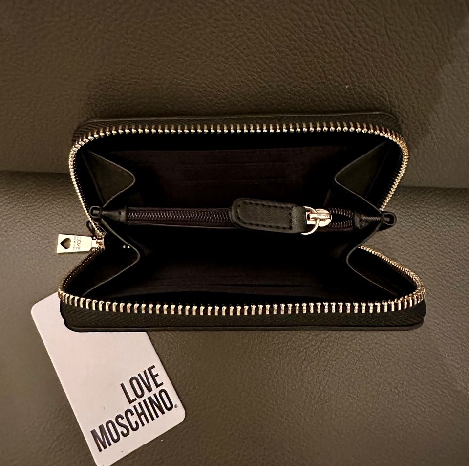 LOVE MOSCHINO Portemonnaie mit Zip-Around-Reißverschluss * NEU* in Köln