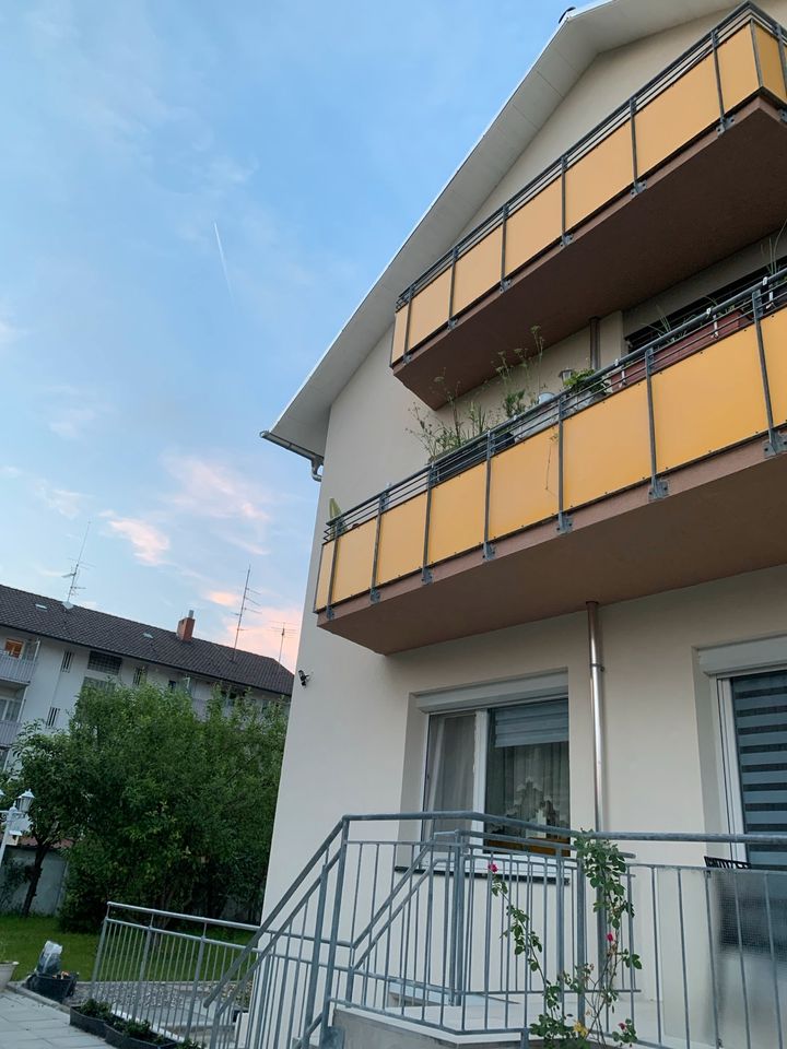 3 Zimmer Dachwohnung, Zentral Weil ,mit Balkon , Einbauküche in Weil am Rhein