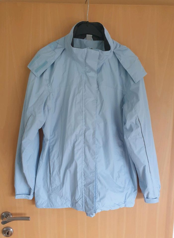 Crane Sports Jacke Regenjacke mit Kapuze hellblau Größe 44/46 in Heimbach