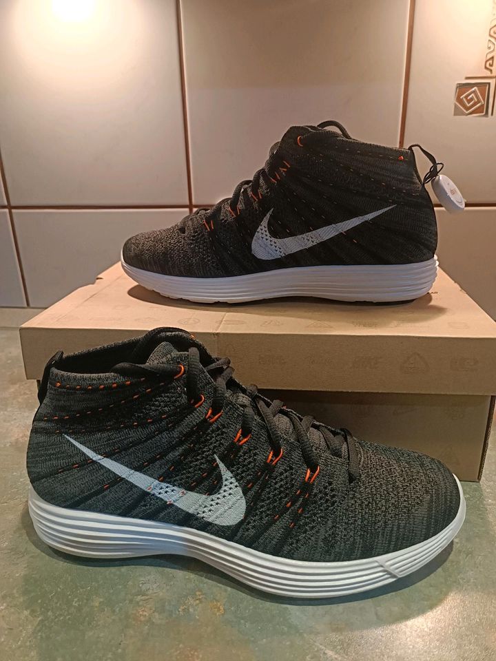 Nike Lunar Flyknit Chukka in Sonneberg