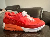 Nike Air Max 90 Gr. 42,5 rot Hessen - Nidda Vorschau