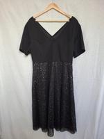 Luxe Silhouettes T-Shirt-Kleid (SHEIN) mit Tüll Glitzerprint XXL Thüringen - Gera Vorschau