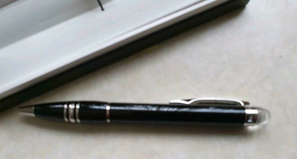 MONT BLANC BALLPOINT Starwalker Resin NEU in Düren