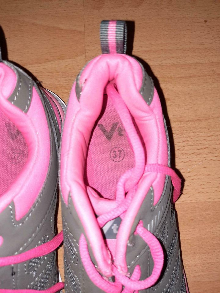 Schuhe Vty Größe 37 Turnschuhe grau rosa    (124 x) in Hattersheim am Main