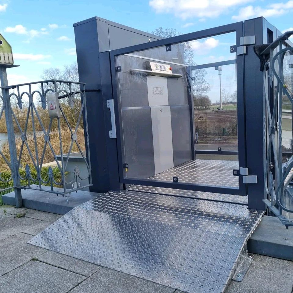 ♿ ⬆️ HUBLIFT , Hebebühne, Senkrechtaufzug, Aufzug, Hebeplattform, Rollstuhllift , Lift in Wiesbaden