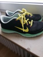 Turnschuhe NIKE  Gr. 38,5 Essen - Huttrop Vorschau