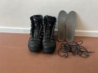 Lowa Tibet pro gtx 44 1/5 Wanderschuhe /Outdoorschuhe Friedrichshain-Kreuzberg - Friedrichshain Vorschau
