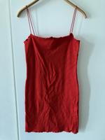 Kleid von Bershka in Gr. M rot neuwertig Bayern - Donauwörth Vorschau