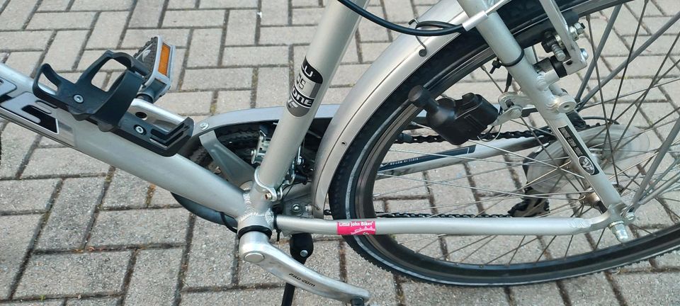 Herrenfahrrad 28 Zoll wie Neu in Dresden