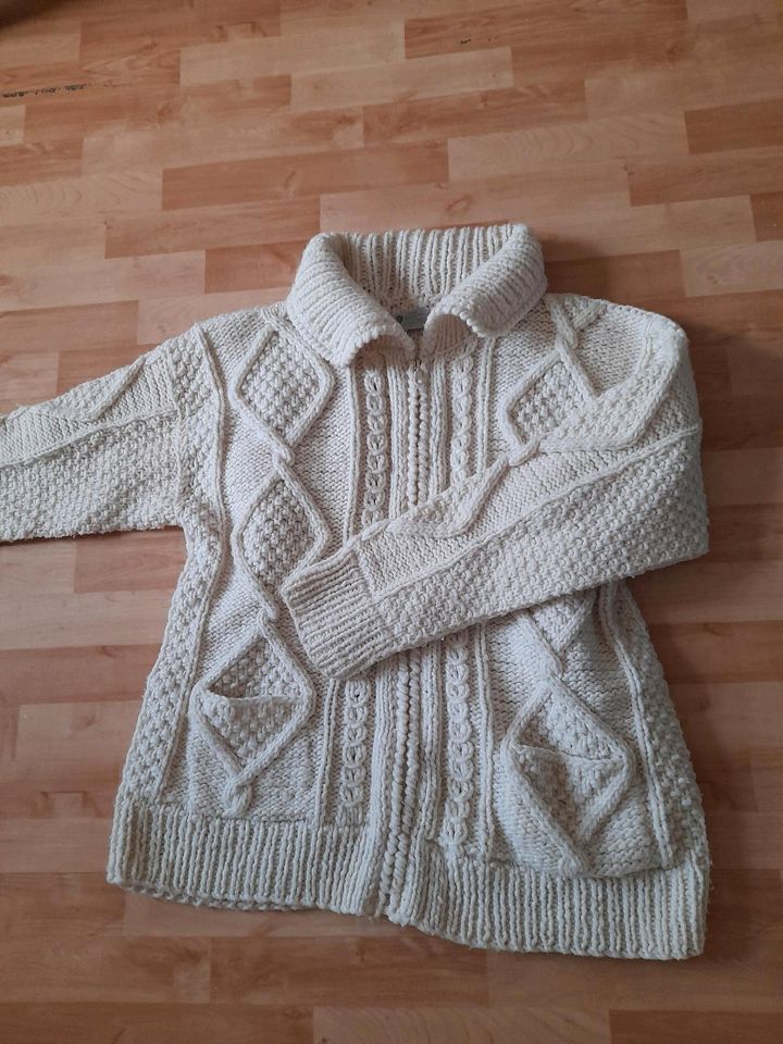 Equima Strickjacke ,100 % Schurwolle ,creme Gr. L in Schwerin