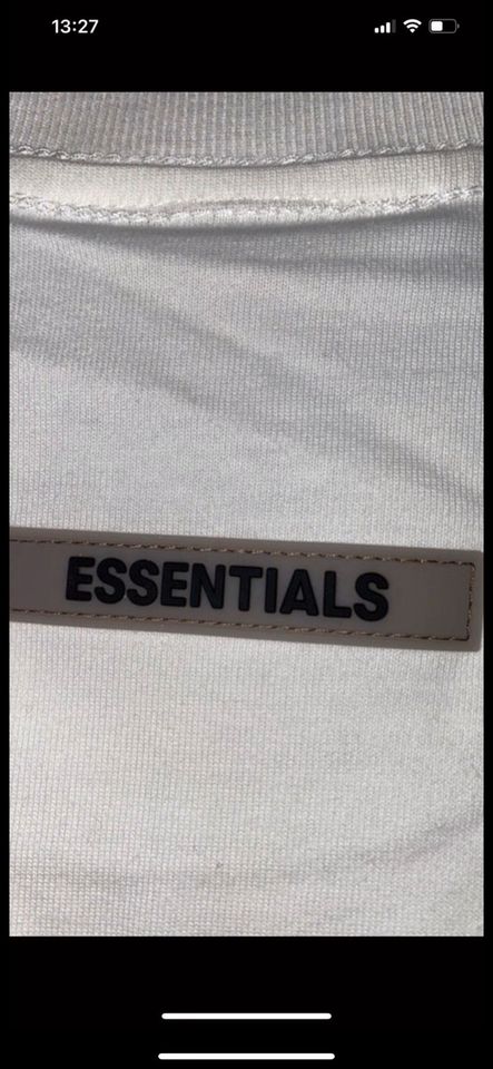 Fear of God Essentials Shirt in Salzgitter