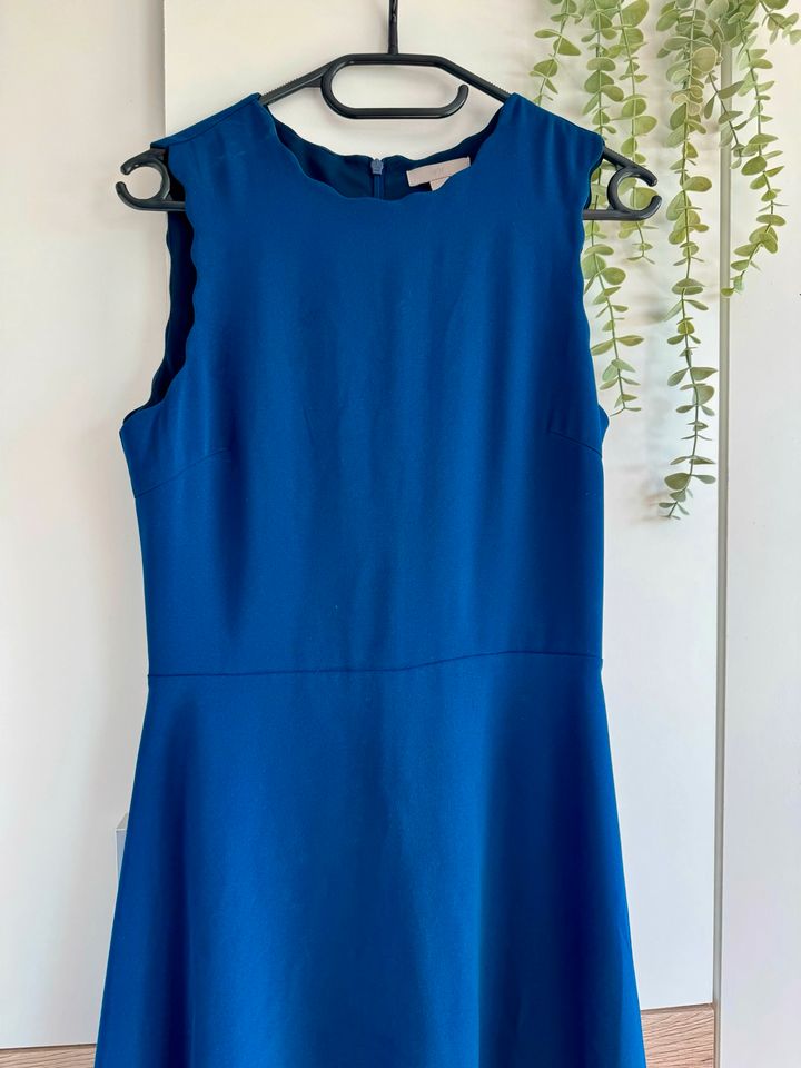Blaues Kleid H&M S Wellemkanten in Wrestedt