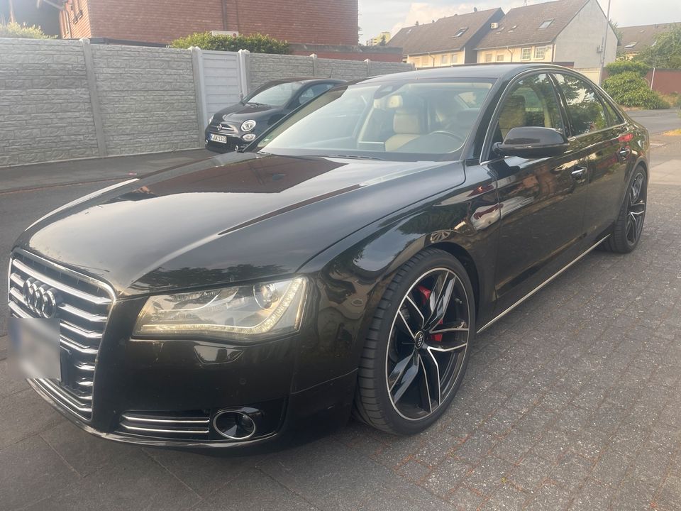 Audi A8 4.2 TDI 21“ RS6 Felgen El. Schiebedach in Köln