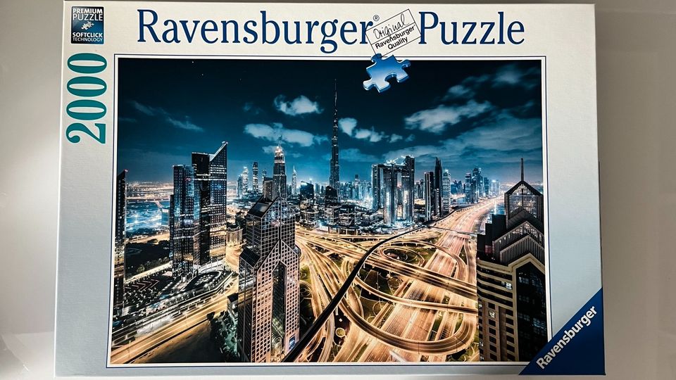 Puzzle 2000 Teile (Dubai) in Köln