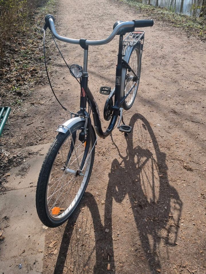 Damenfahrrad der Firma BAUER, 26 Zoll. Tiefeinstieg ,3-Gang in Hamburg