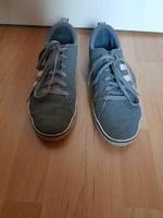 ++ Sneaker von Adidas ++ Größe 8 1/2 ++ grau ++ Niedersachsen - Winsen (Aller) Vorschau
