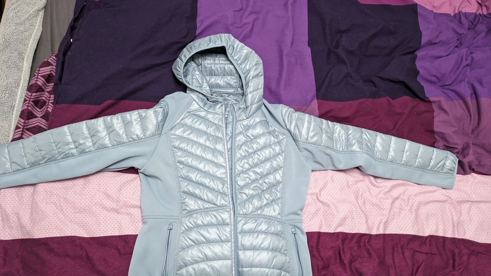 Esprit Sport Outdoorjacke Jacke Pastellblau WIE NEU in Leonberg