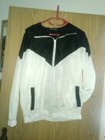 Dünne Jacke/ Windjacke gr. S Dresden - Strehlen Vorschau