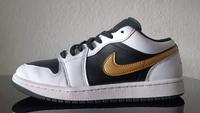 Nike Air Jordan 1 Low- White Black Metallic Gold Swoosh Gr. 42 Nordrhein-Westfalen - Remscheid Vorschau