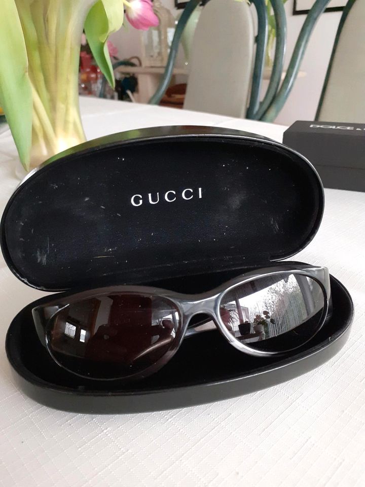 GUCCI Damen Sonnenbrille Original mit Box in Much