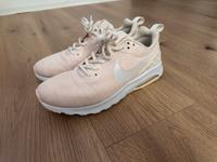 Nike Trainingsschuhe für Damen - Größe 40 - rosa Düsseldorf - Heerdt Vorschau