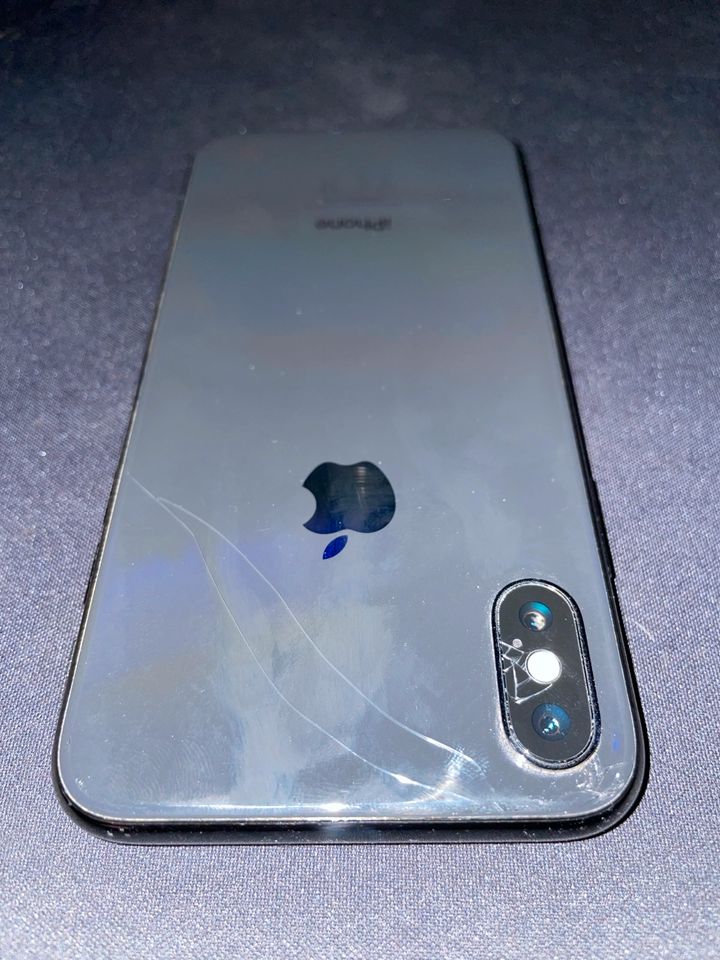 iPhone X 64GB Space grau in Löhne