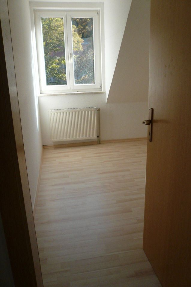 3- Raum- Wohnung mit Balkon in Waltershausen