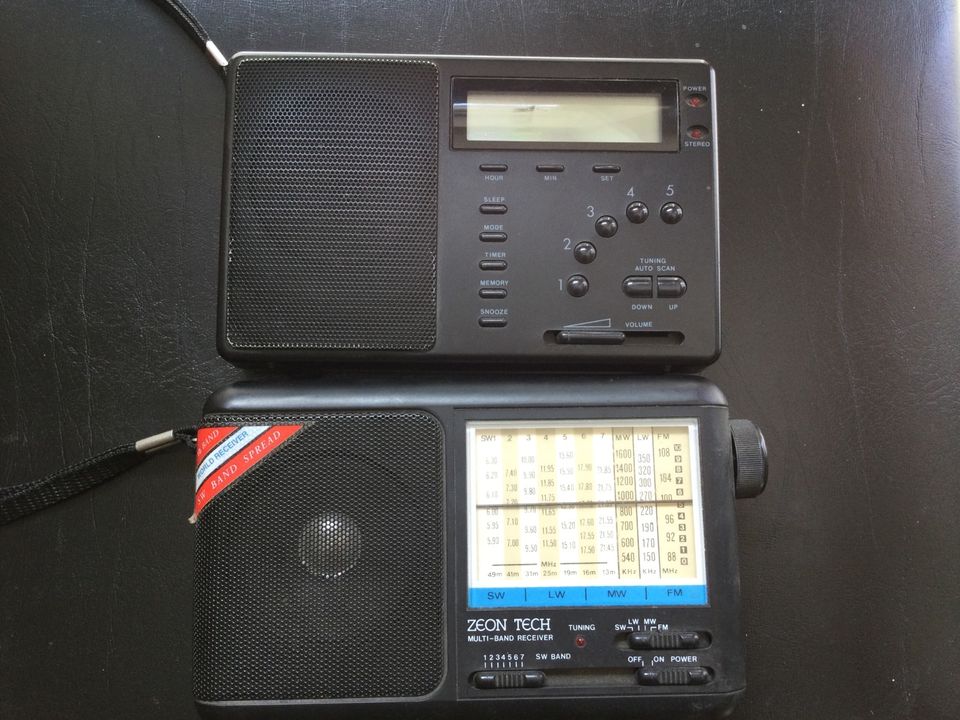 2 Radios, Zeon Tec Multi-Band receiver & Profi Tronic WR-60 in Burglengenfeld