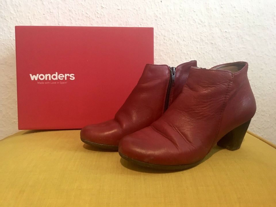 Wonders Stiefeletten, rot, Gr. 39, 100% Leder in Berlin