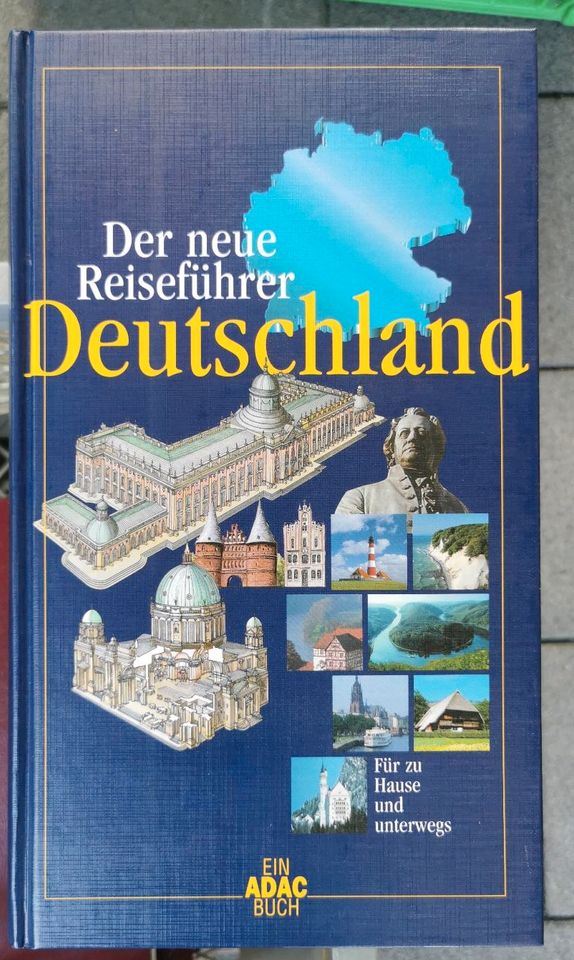 Bücher zu verschiedenen Themen. in Paderborn