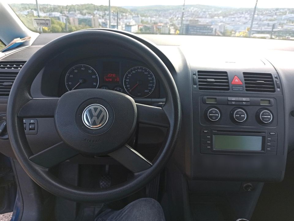 VW Touran 1.6 AHK in Stuttgart