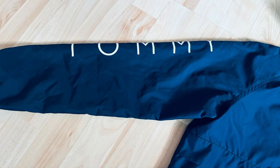 Tommy Hilfiger Windbreaker in Magdeburg