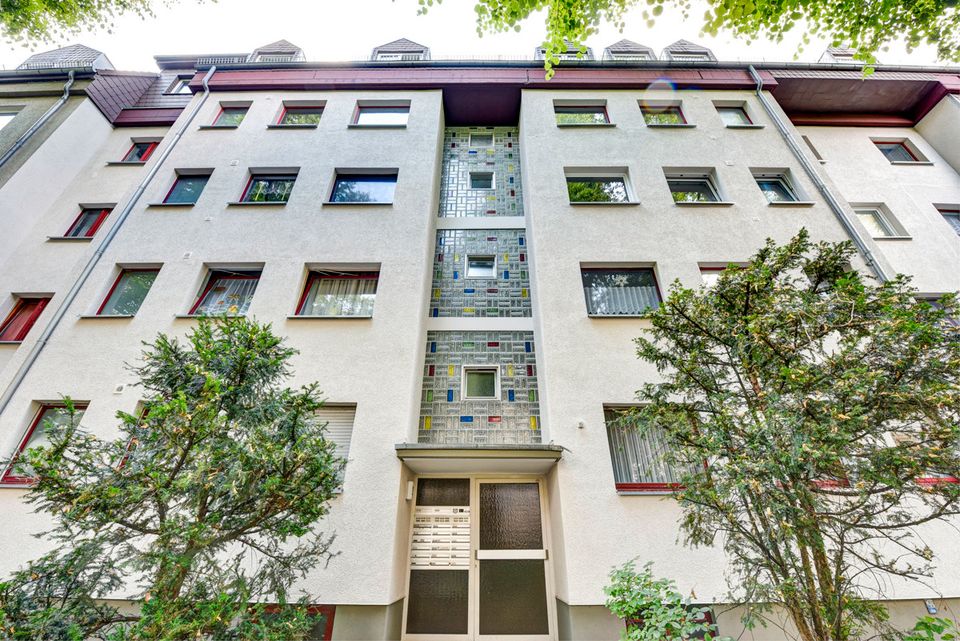 Hallo Altersvorsorge: solide vermietete 3-Zimmer-Wohnung mit Balkon ++ sonnig ++ TOP Investment in Berlin