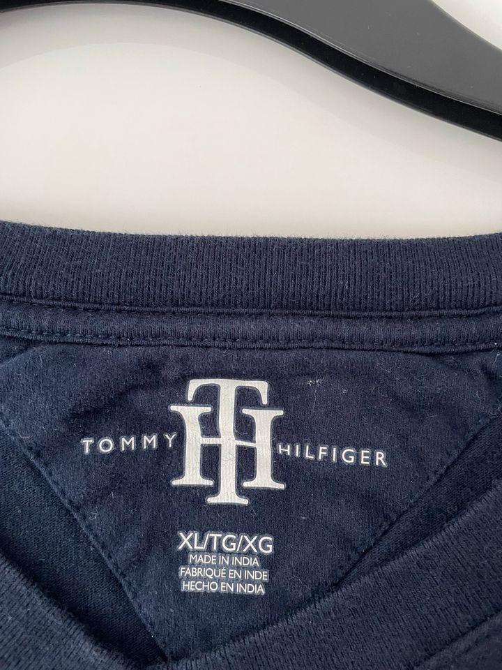 Tommy Hilfiger T-Shirt Größe XL in Köln